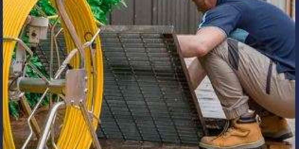 What Are the Types of Plungers Used to Unblock Drain and Toilets?