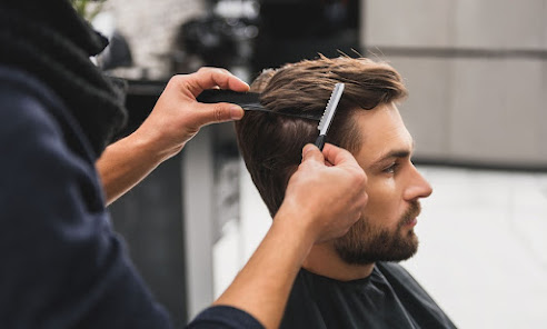 How Barber Shops Are Revolutionizing Hair Loss Treatments for Men