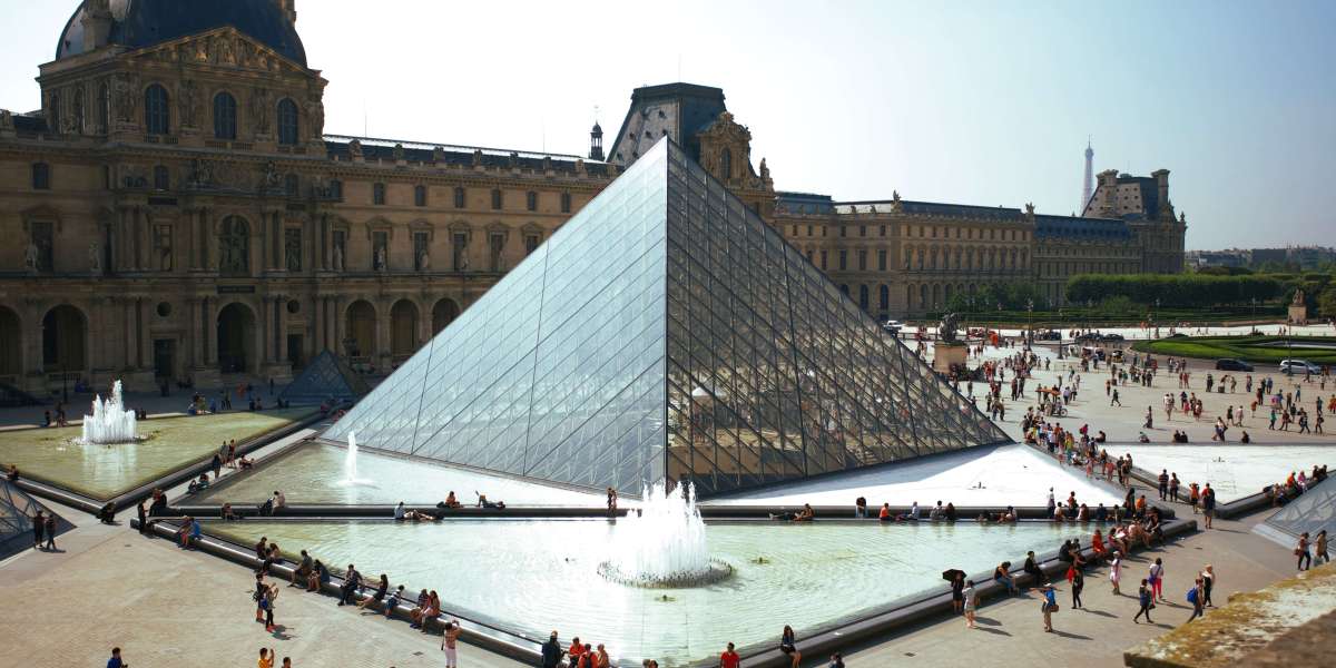 The Louvre Museum - Tickets, Hours, Best Pieces, Quick Visit Tips