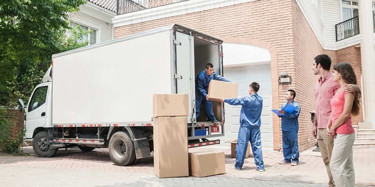 Navigating Relocations with Excellence: Choosing the Right Moving Company in Dubai