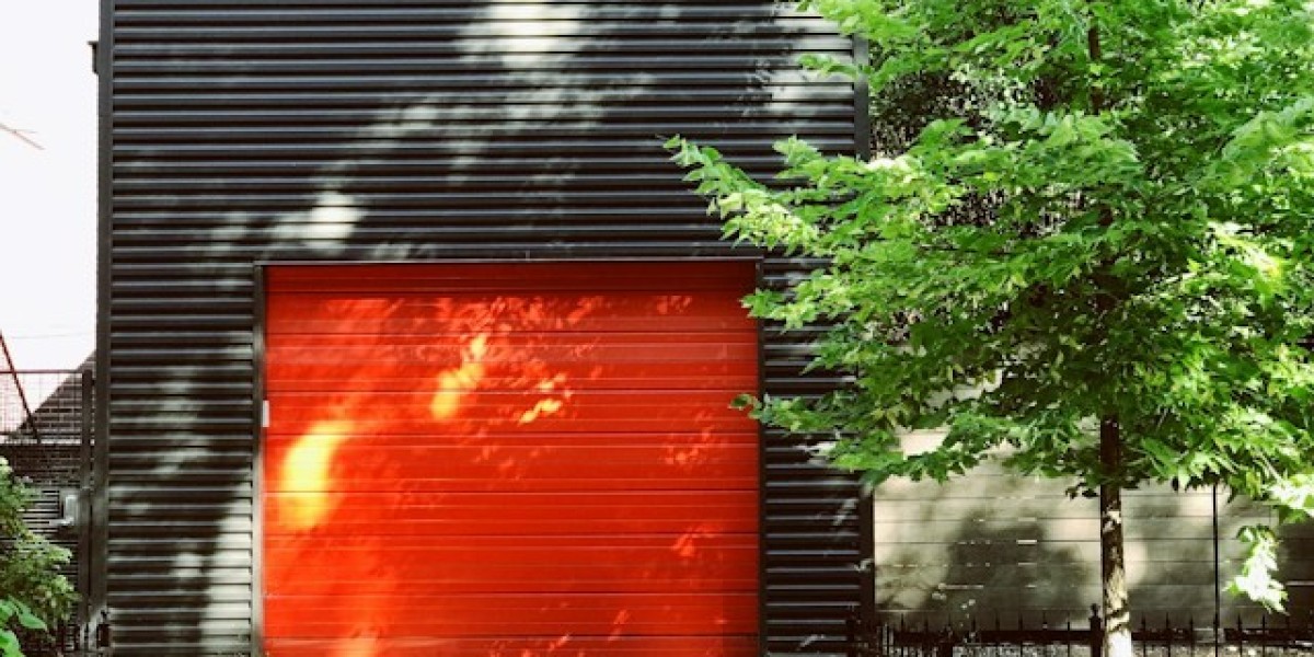 Ensuring Security and Functionality: Emergency Garage Door Repair Solutions
