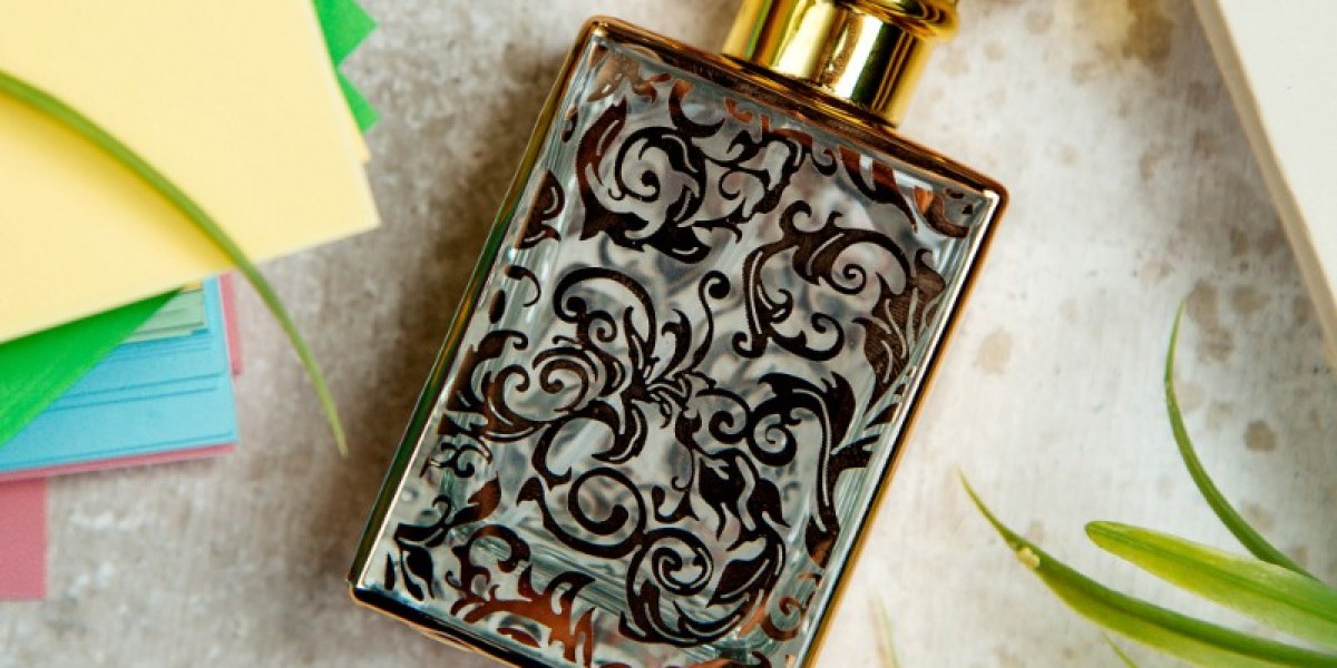 How to Choose the Perfect Versace Perfume for Men