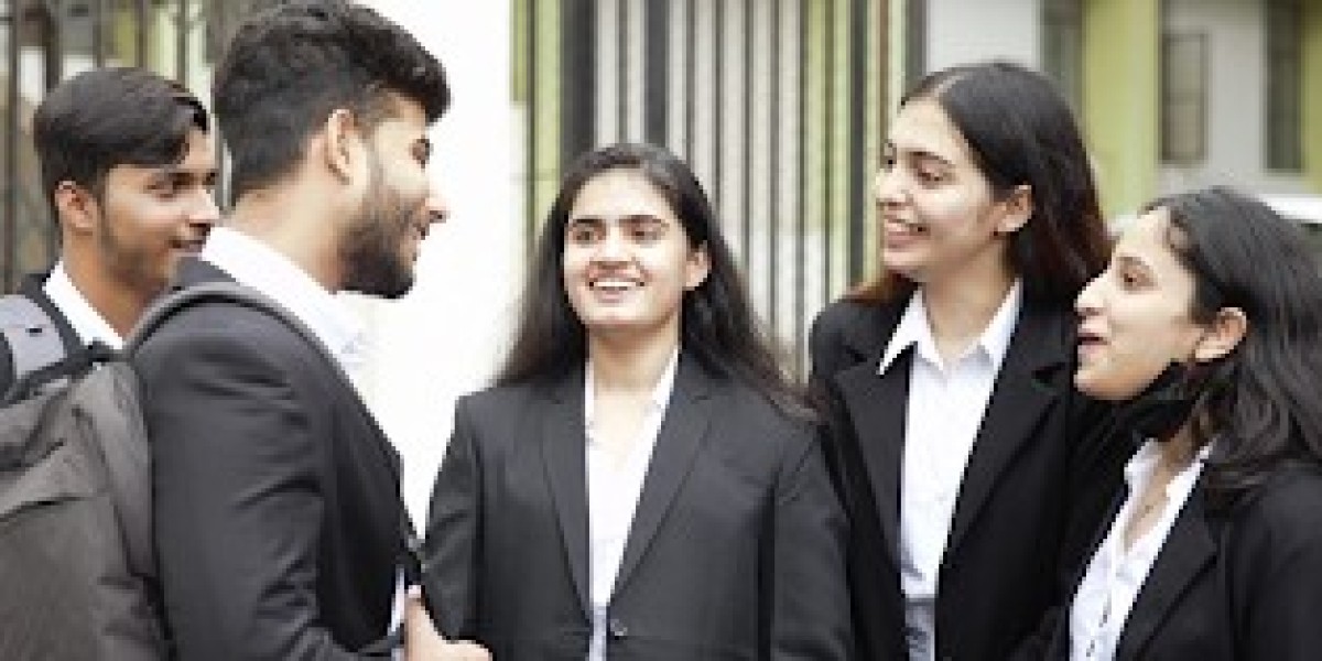Strategic Pursuits: MBA in HRM at Top Maharashtra Colleges