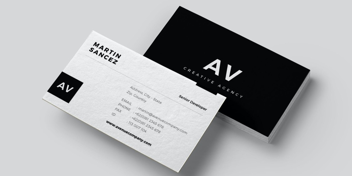 What Information to Include on Your Business Cards