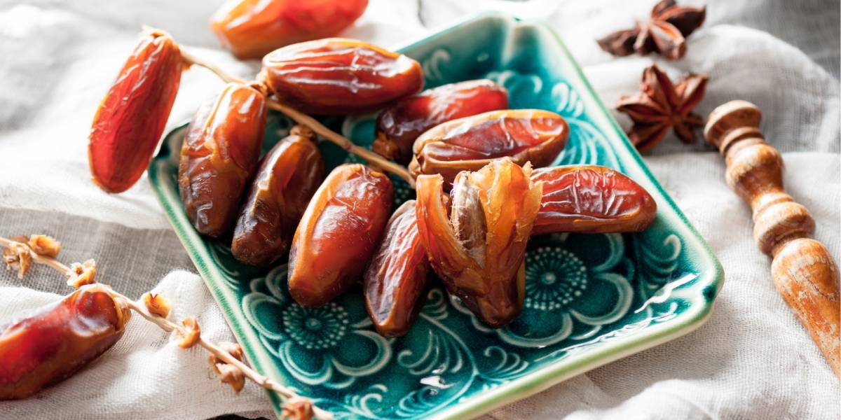 From Palm Trees to Your Table: The Story of Dates at Al Madni Traders